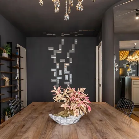 Spacious 2 Bedroom In Nisantasi Διαμέρισμα *