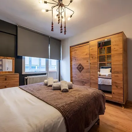 Spacious 2 Bedroom In Nisantasi