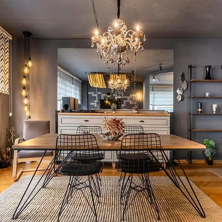 Spacious 2 Bedroom In Nisantasi * Κωνσταντινούπολη